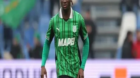 格拉斯纳透露：转会市场静悄悄，预计金靴G伊将坚守阵地直至赛季终章！